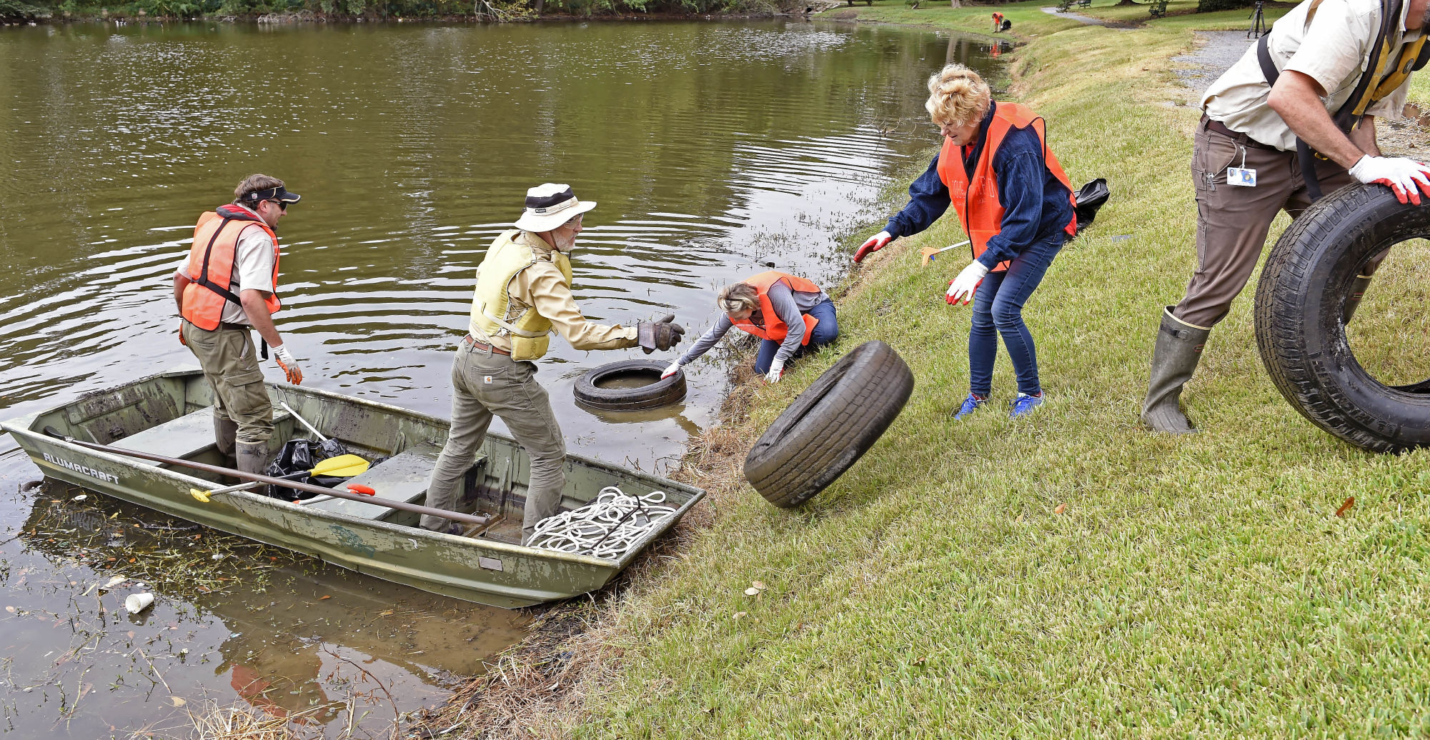 BR.cleanup0396.100919 bf.jpg